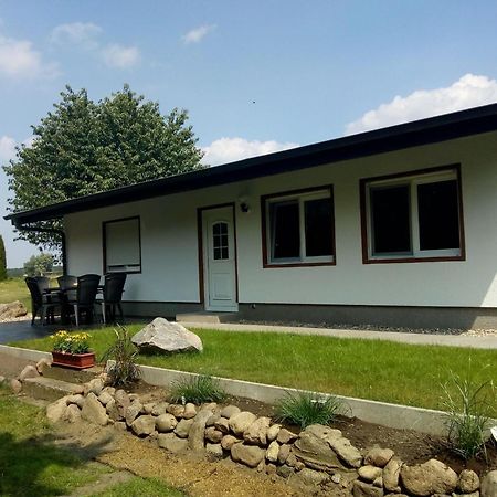 Behaglicher Bungalow Fuer Mensch Und Hund Barkhagen Zewnętrze zdjęcie