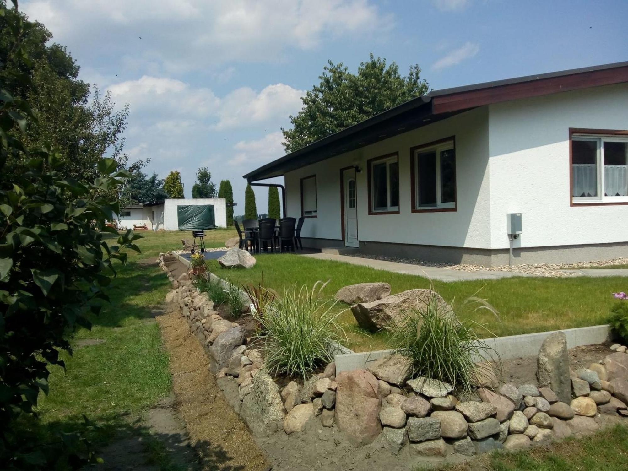 Behaglicher Bungalow Fuer Mensch Und Hund Barkhagen Zewnętrze zdjęcie