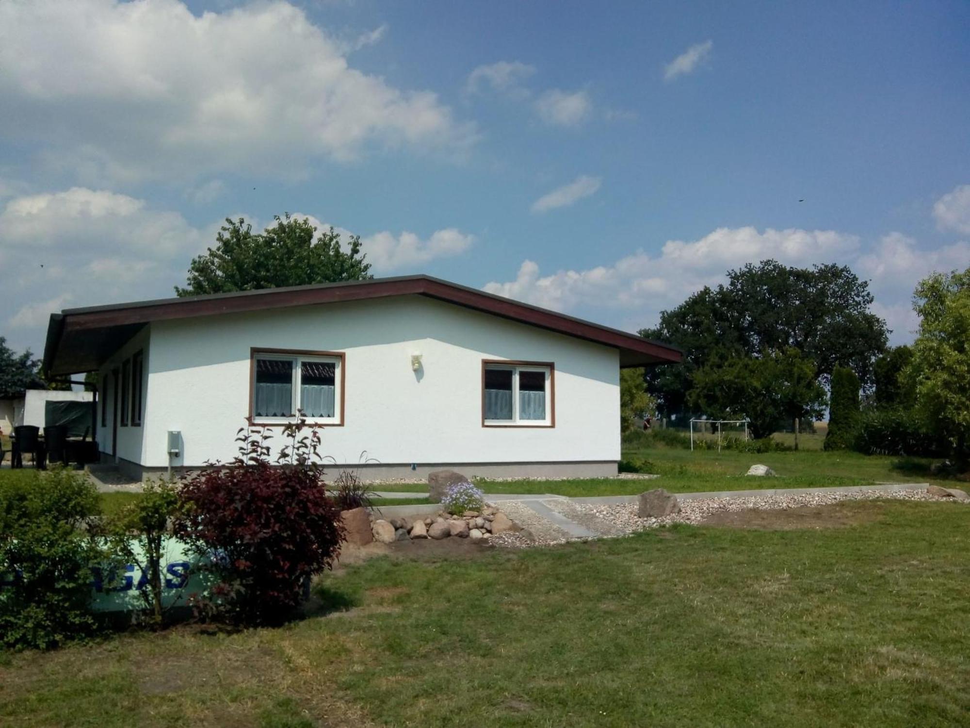 Behaglicher Bungalow Fuer Mensch Und Hund Barkhagen Zewnętrze zdjęcie