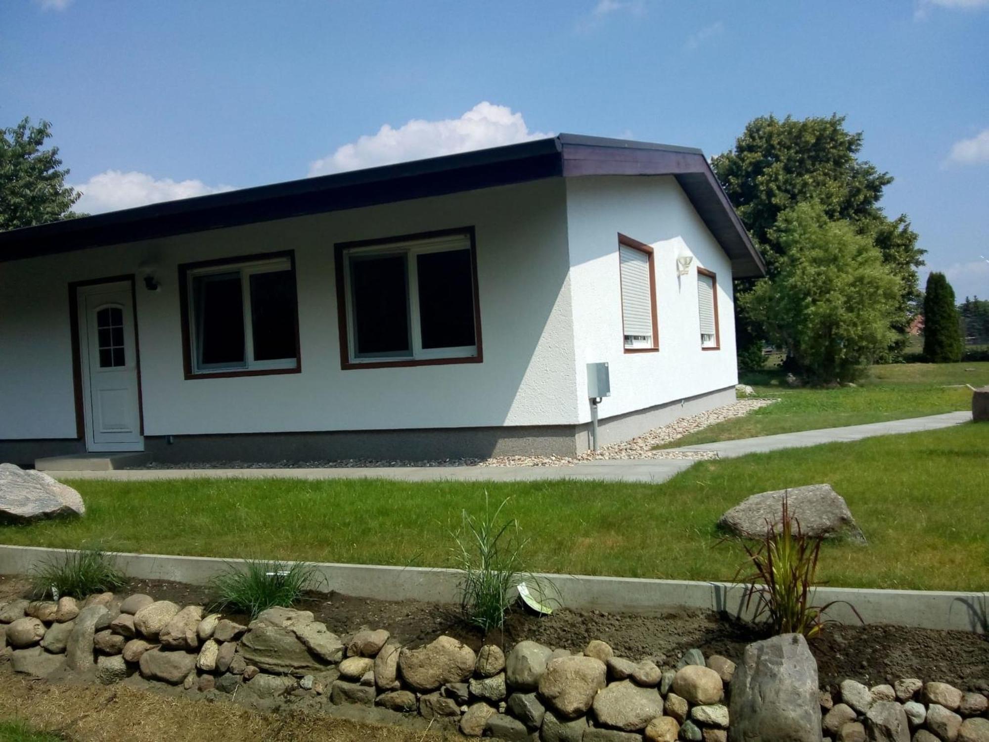 Behaglicher Bungalow Fuer Mensch Und Hund Barkhagen Zewnętrze zdjęcie